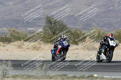 media/Dec-07-2025-CVMA (Sun) [[3e7d2de5dc]]/Race 8-Middleweight Shootout/